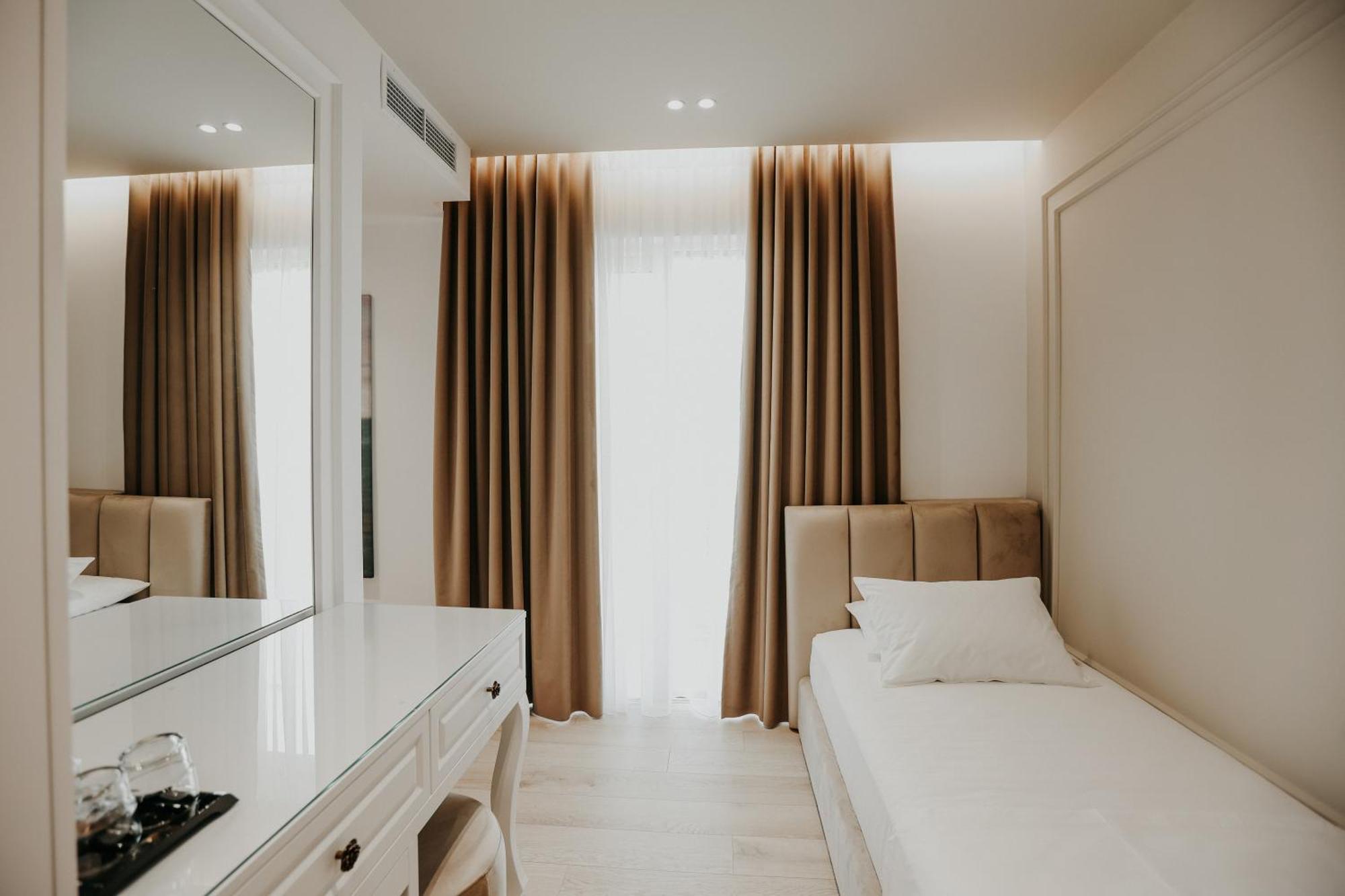Seaside Hotel Vlorë Εξωτερικό φωτογραφία